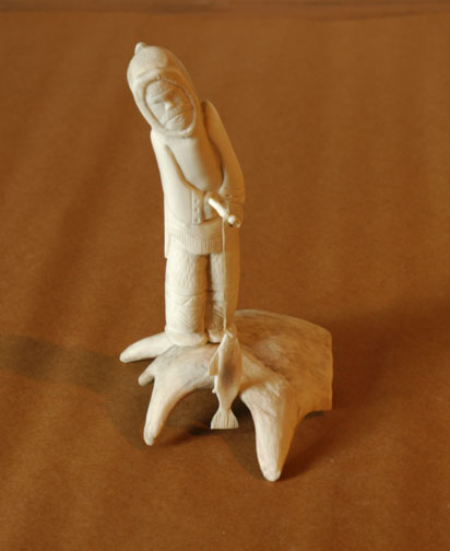 images/Kakee-Inuit-Fishing-sm.jpg